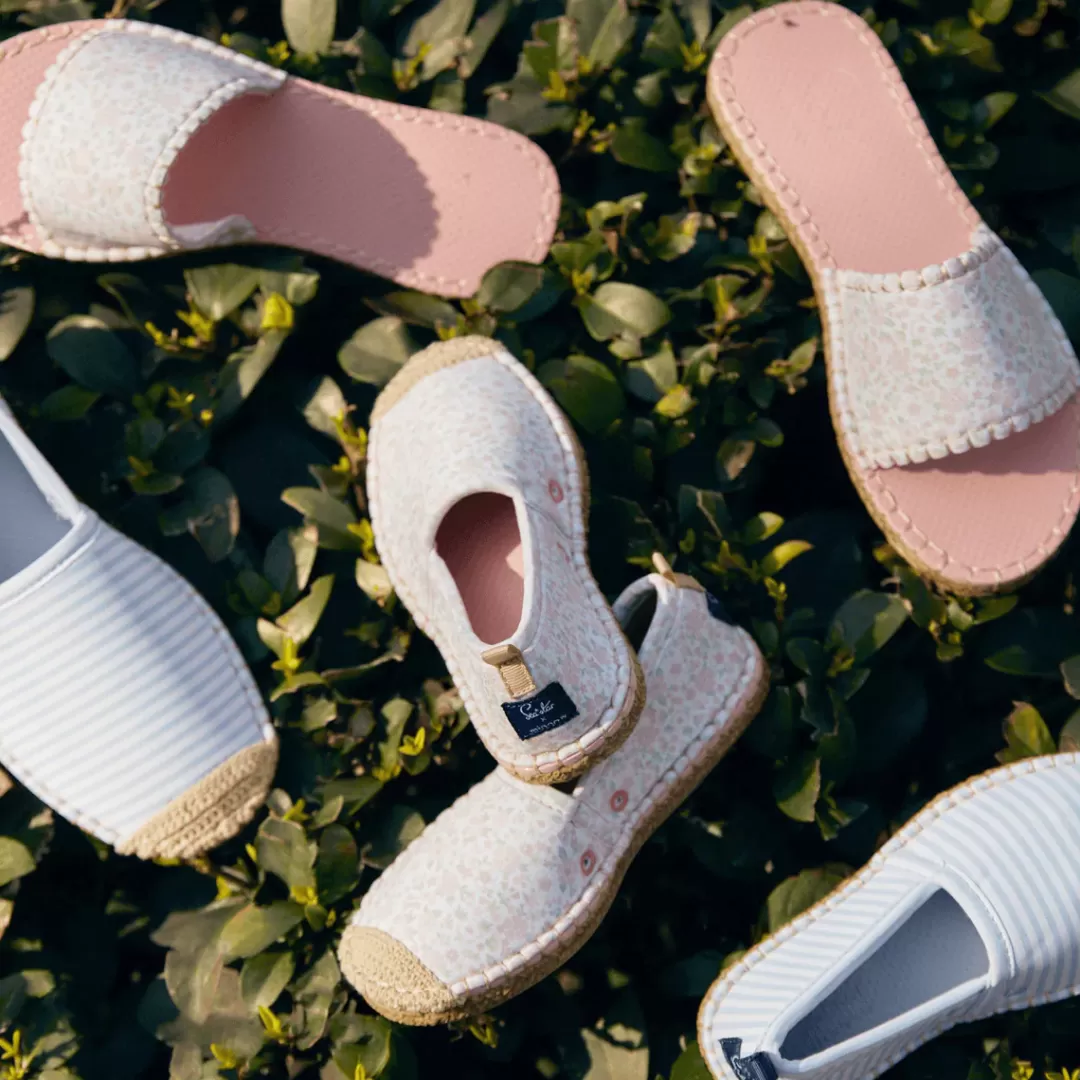 X Sea Star Women's Antique Floral Cabana Slide | Swim<minnow Store